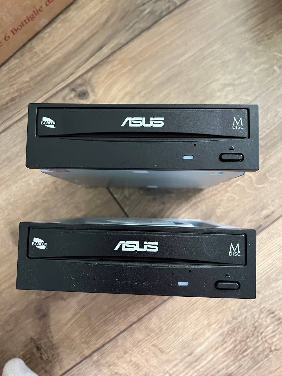 Продам DVD-RW ASUS DRW-24D5MT состояние новое