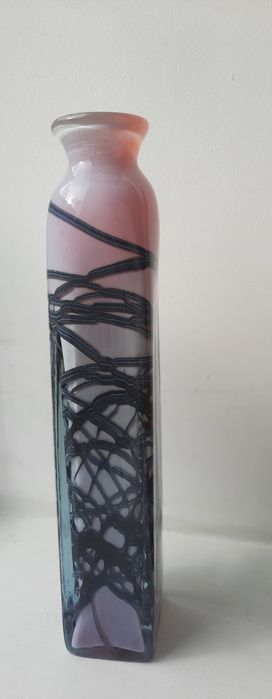 Ексклюзивна ваза з гутного скла; эксклюзивная ваза выдувное стекло