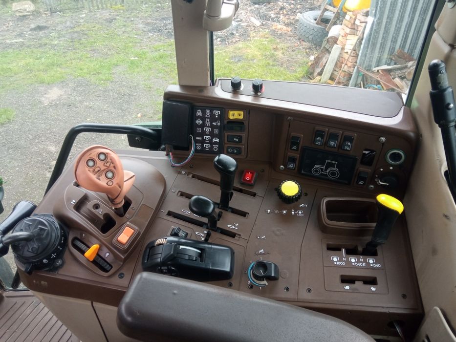 Джон дір 6920 2006 рік