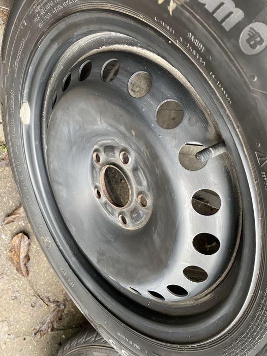 Koła zimowe Ford Volvo 6.5J16 ET50+205/55R16 Barum 20r.do7.9mm 5x108