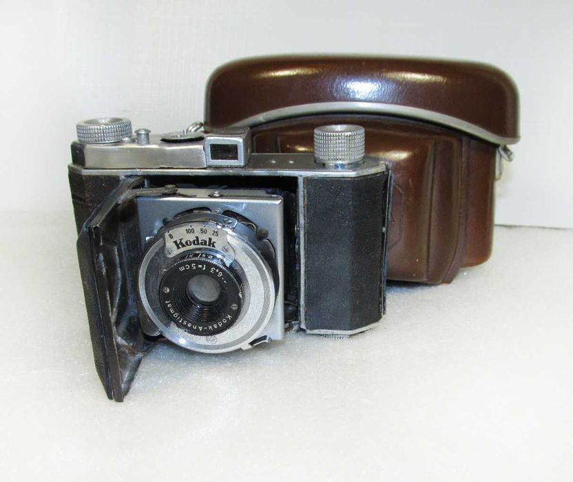 Фотоаппарат Kodak Retina. Футляр. Производился с 1934 года.