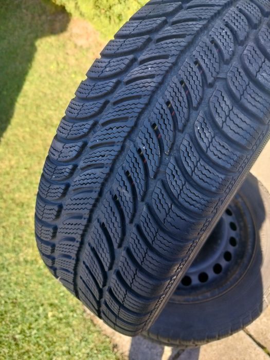 5x108 Ford Volvo 16cali et52.5 opony zimowe 205/55/16 bdb