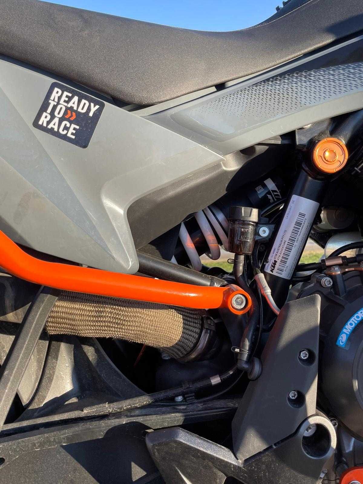 Moto KTM 890 Adventure unica!