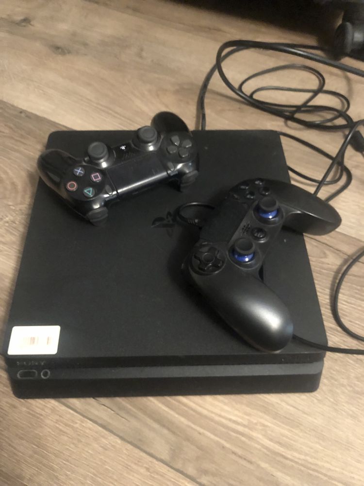 Консоль Sony PLAYSTATION 4 Slim 500Gb