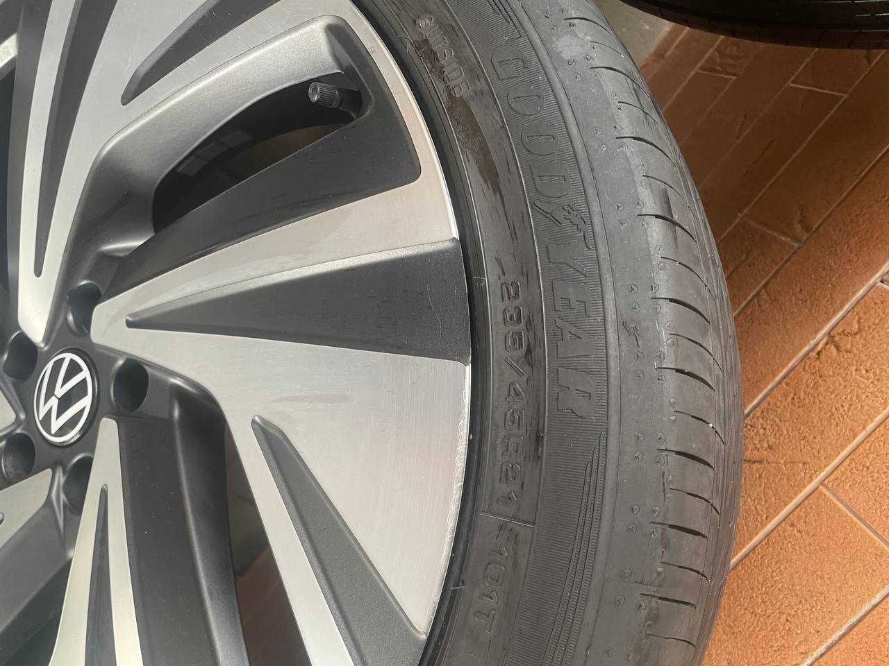 Volkswagen ID4 колеса комплект резини з дисками GOODYEAR R21