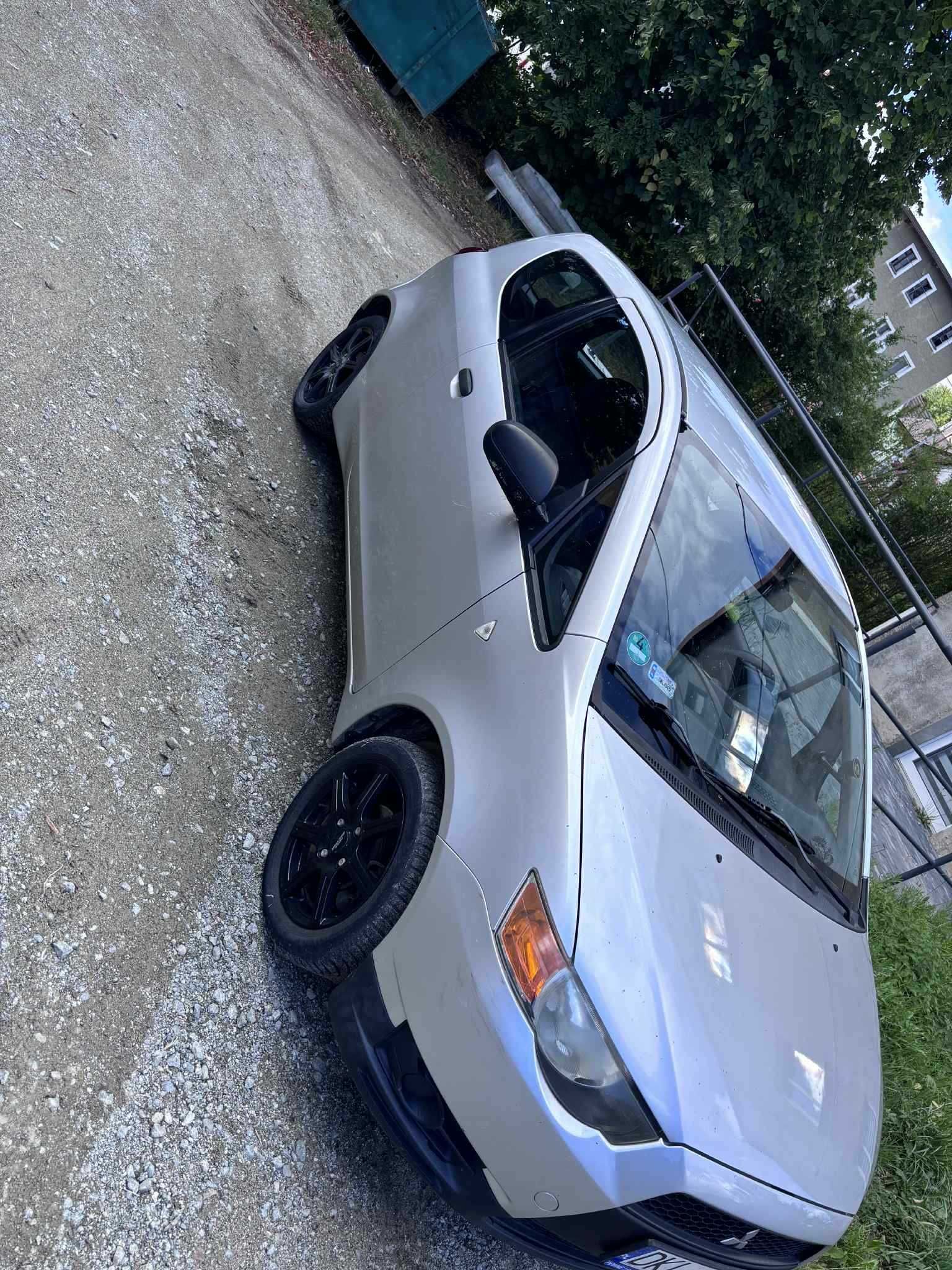 Mitsubishi Colt z30