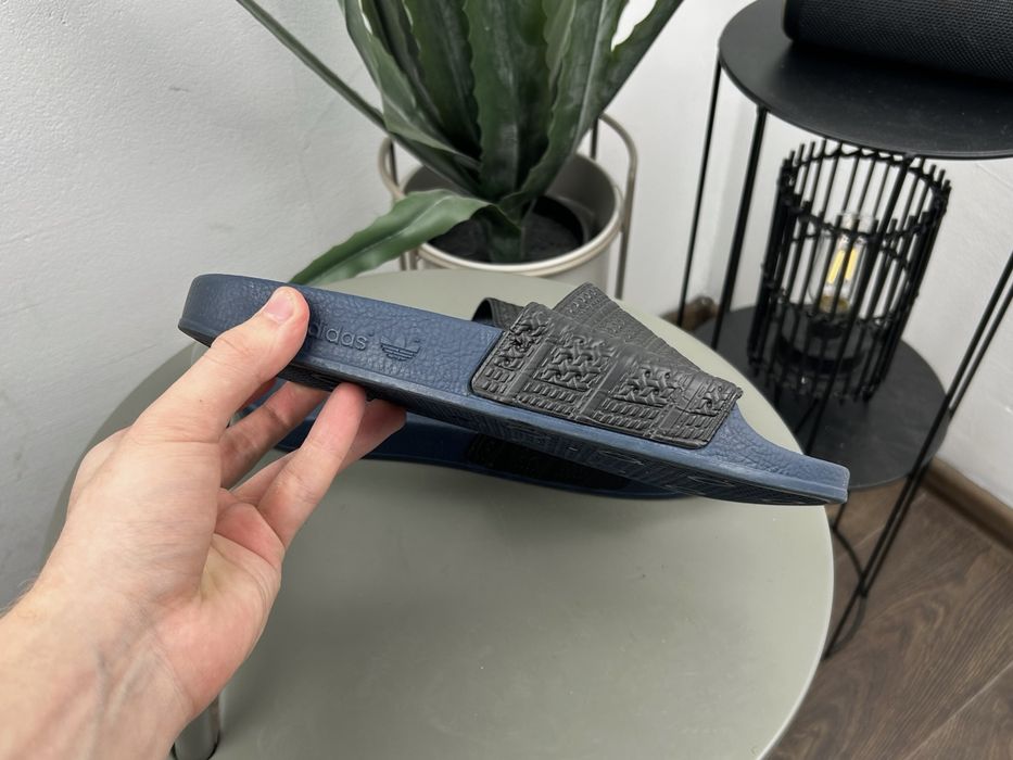 Оригінал! Тапочки шльопки Adidas 42.5 розмір М06244