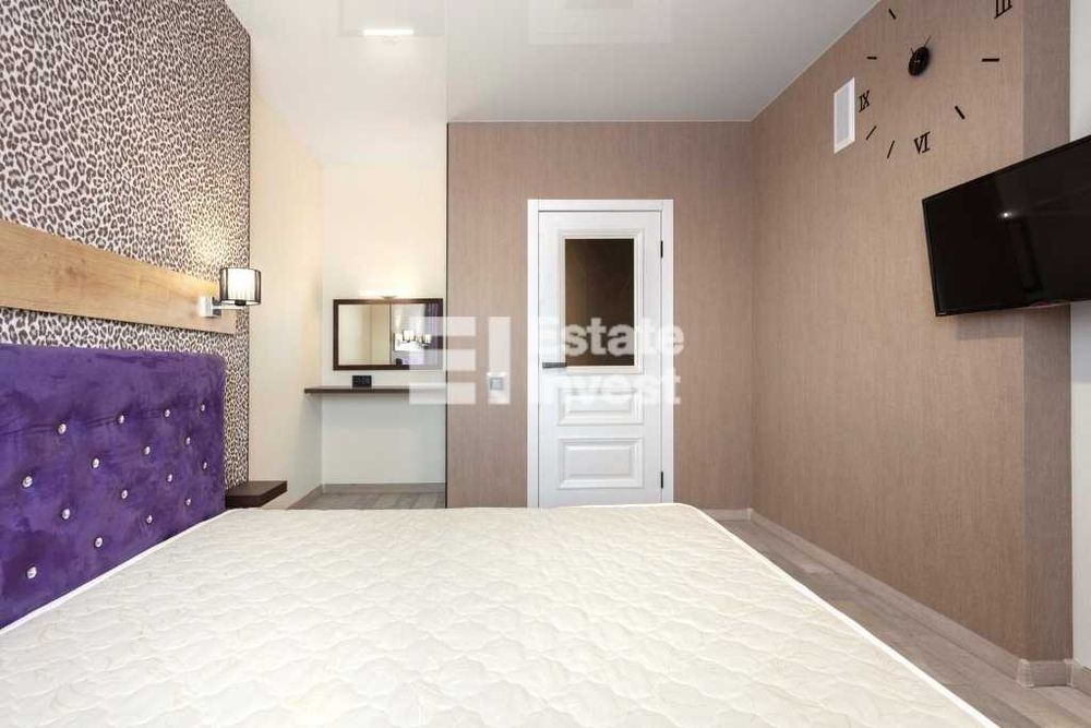 Продам 2 кімн. квартиру в ЖК Макіївський по вулиці Качанівська, 17