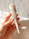 Fenty Beauty Foundation brush