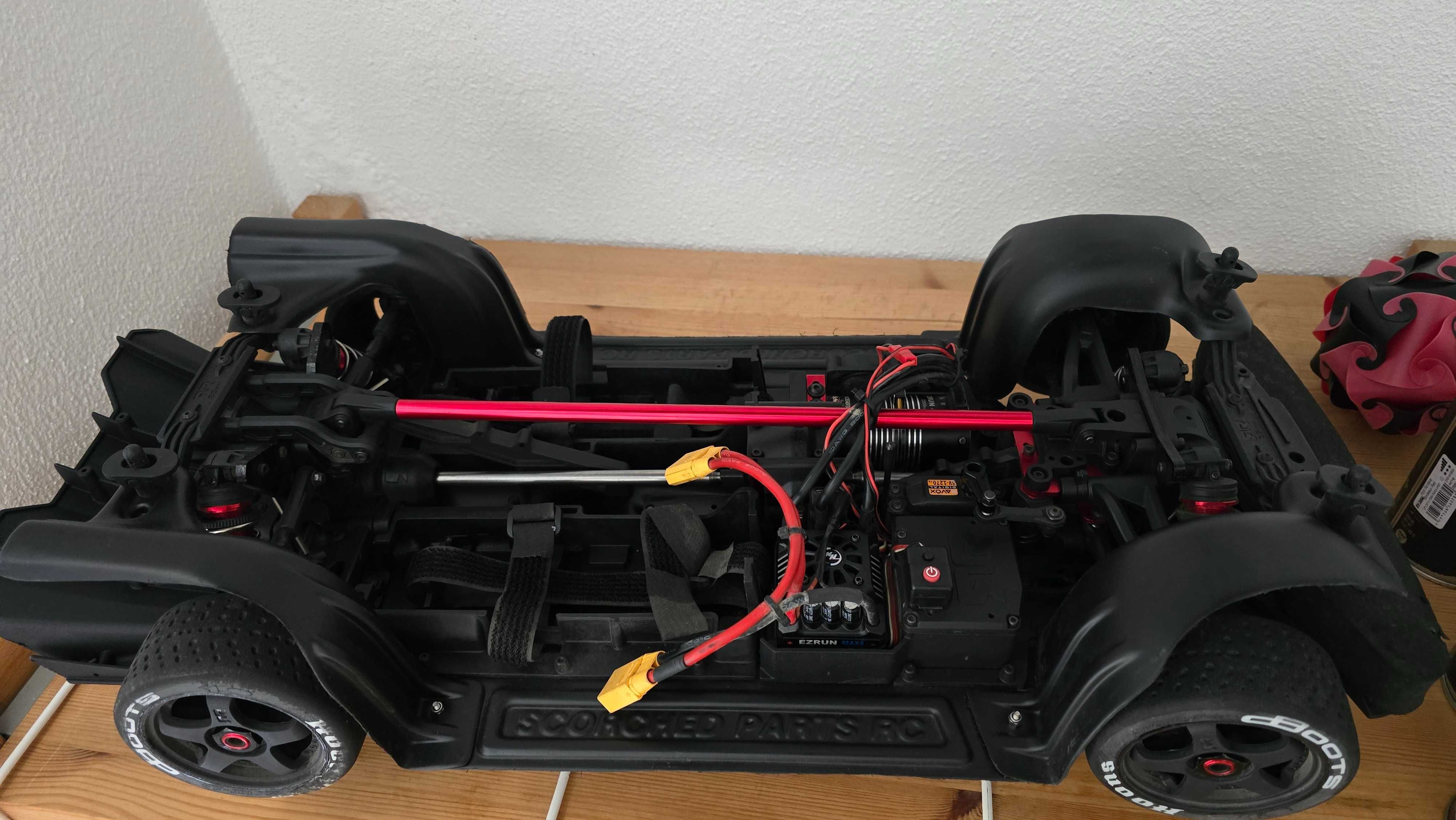 Vendo RC Arrma Infraction modificado.