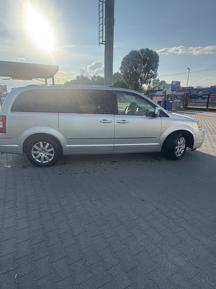 Sprzedam Chrysler Voyager 2.8 CRD