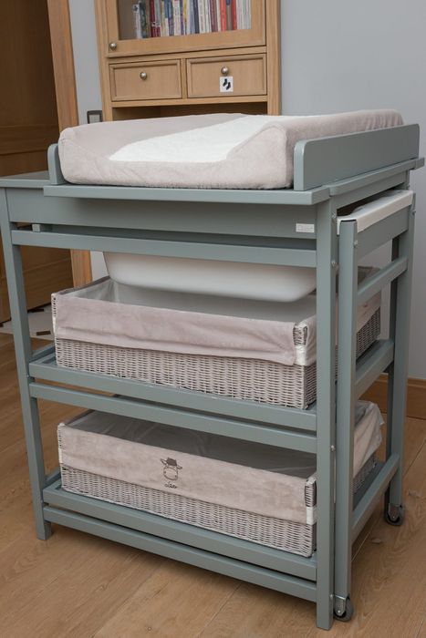 Przewijak Quax z wanienką. Kosze z pokrowcami gratis