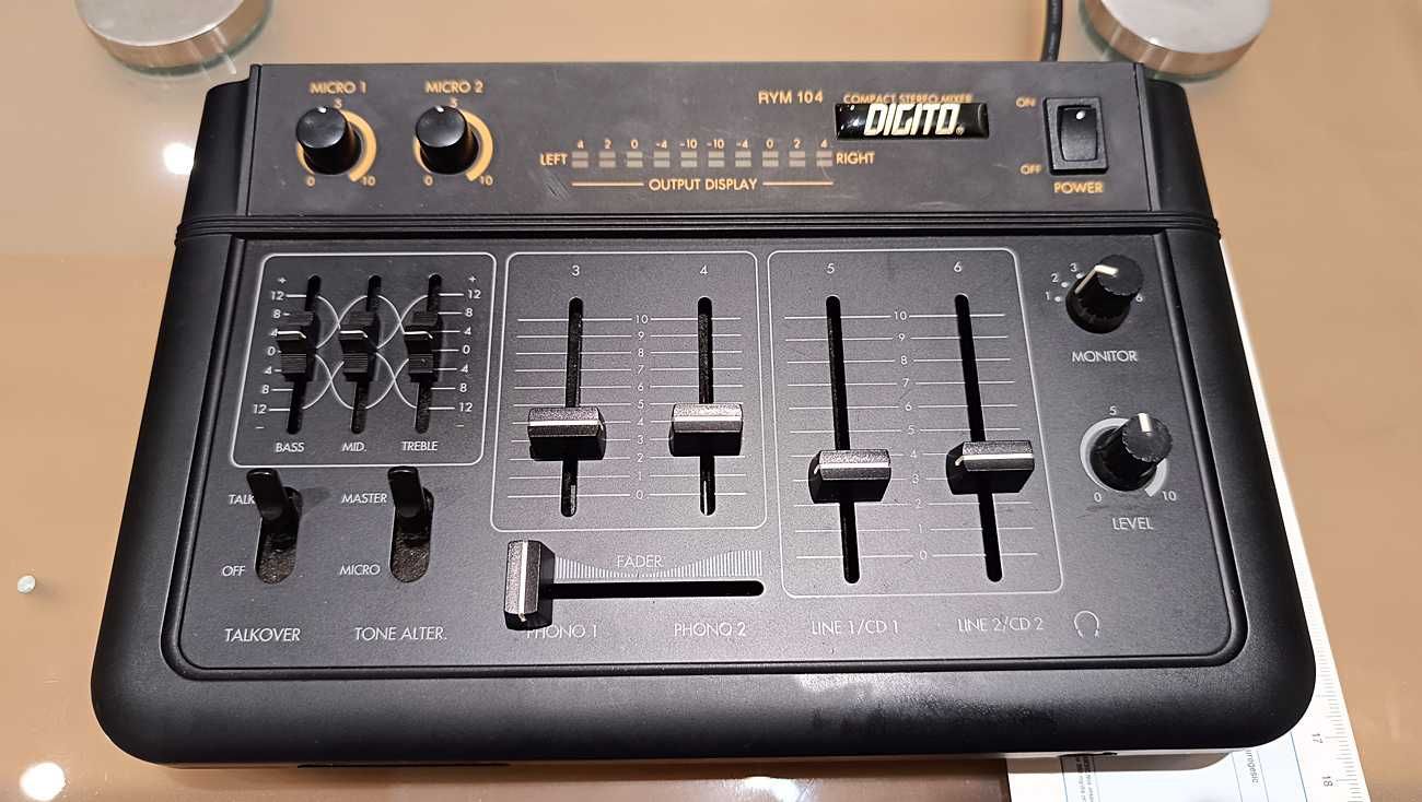 Mesa de Mistura DIGITO RYM 104
