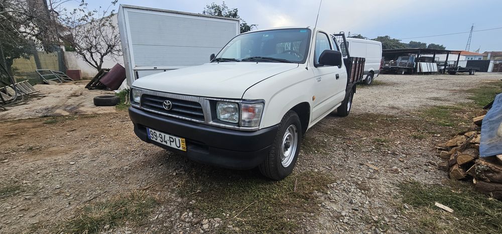 Toyota hilux 2.4 kingcab 2000