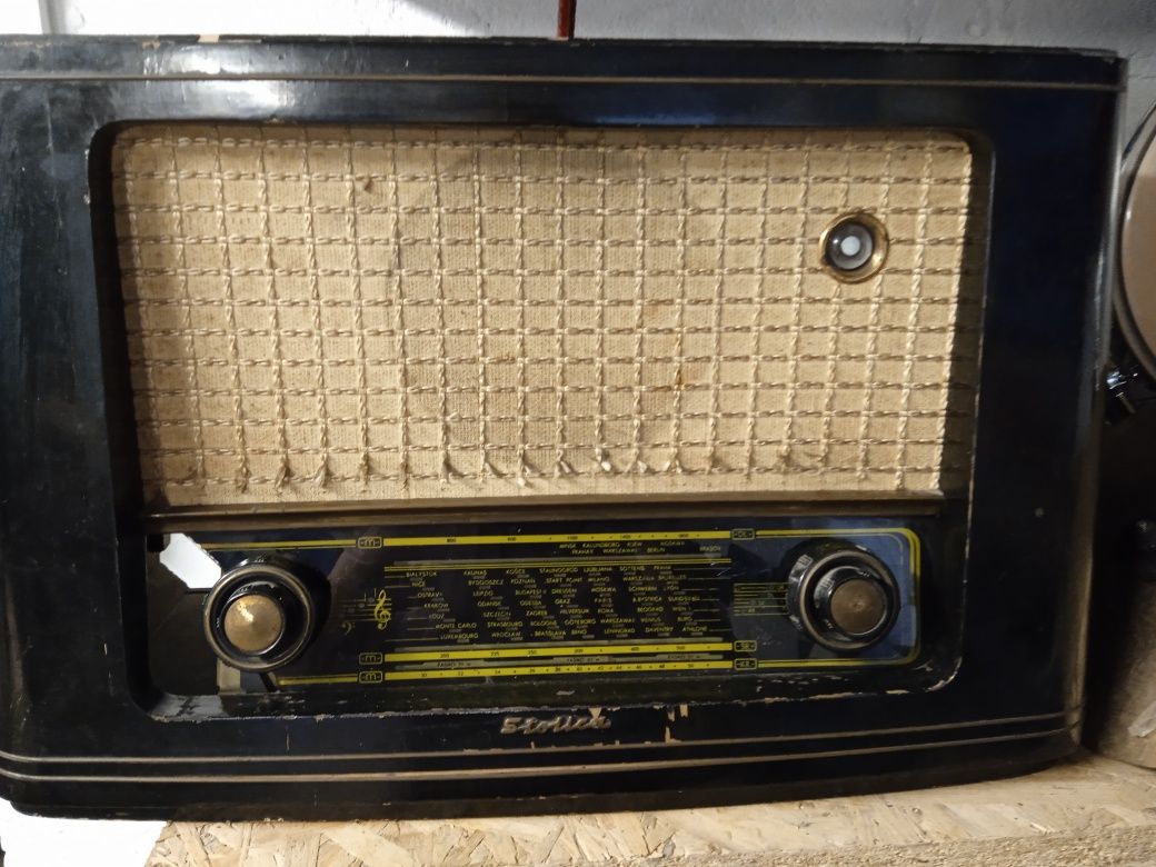Stare radio lampowe dla kolekcjonera