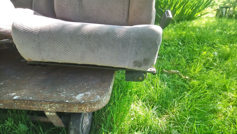 Сиденья велюр от рено 25