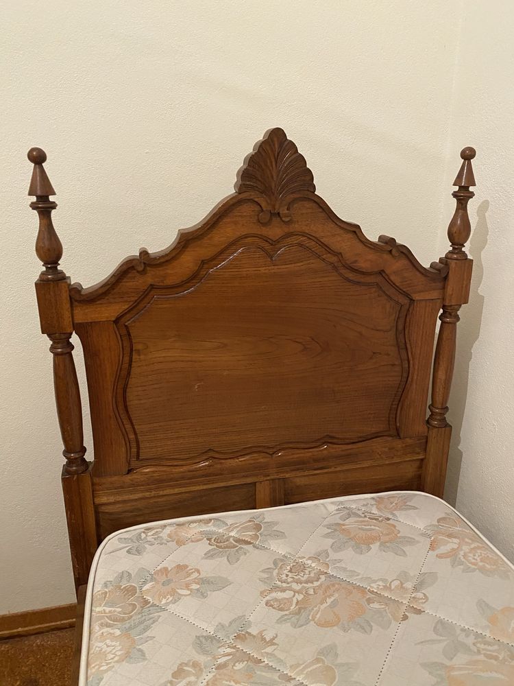 2 camas completas individuais/criança com colchão e estrado