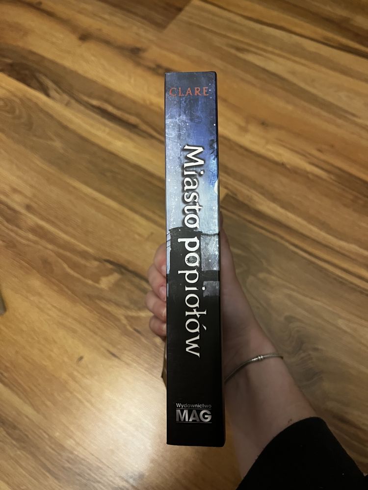 Dary Anioła Miasto Popiołów Cassandra Clare