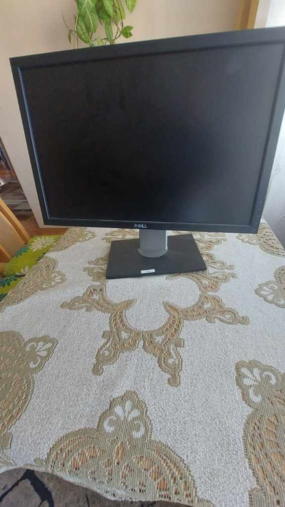 Monitory komputerowe