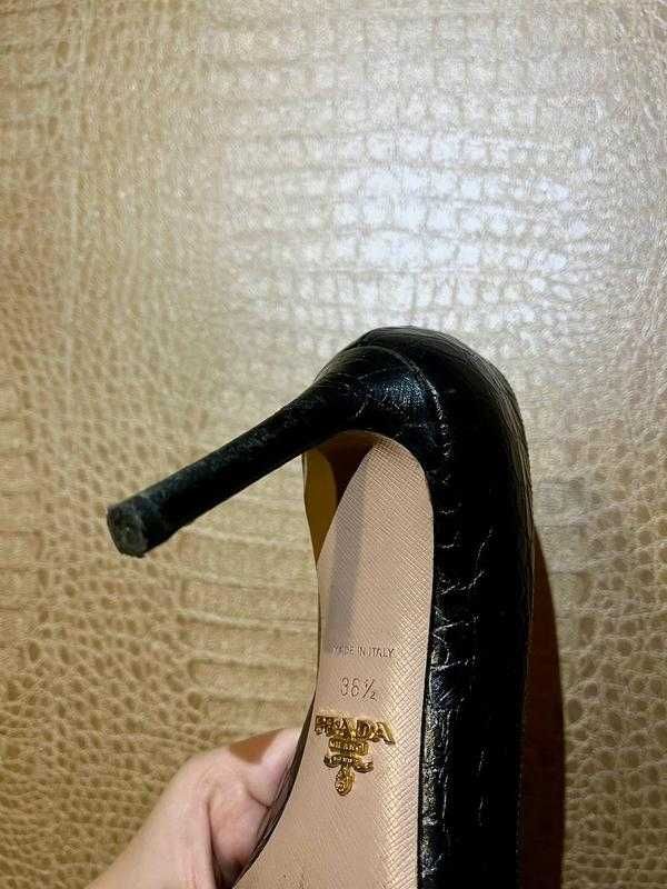 оригінальні вінтажні туфлі лодочки Prada