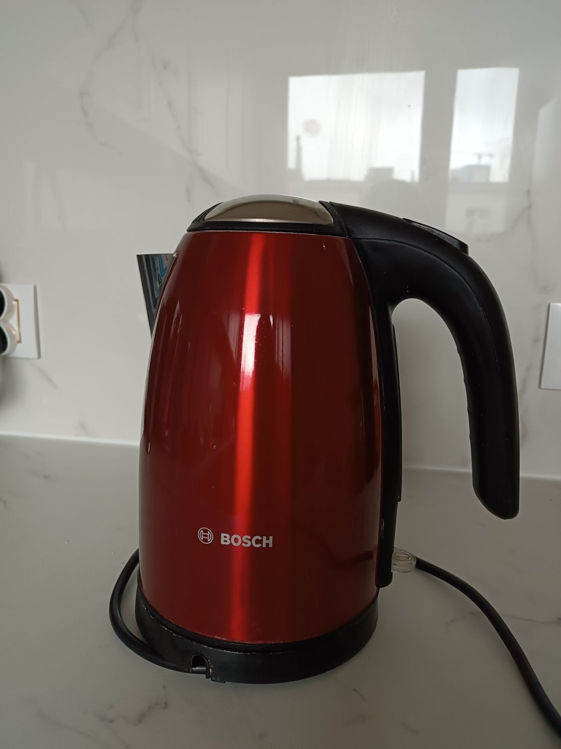 Czajnik Bosch 1.7 l Czerwony TWK7804