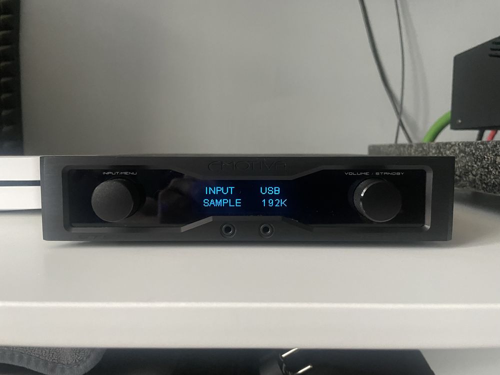 Dac  Emotiva Stealth DC-1