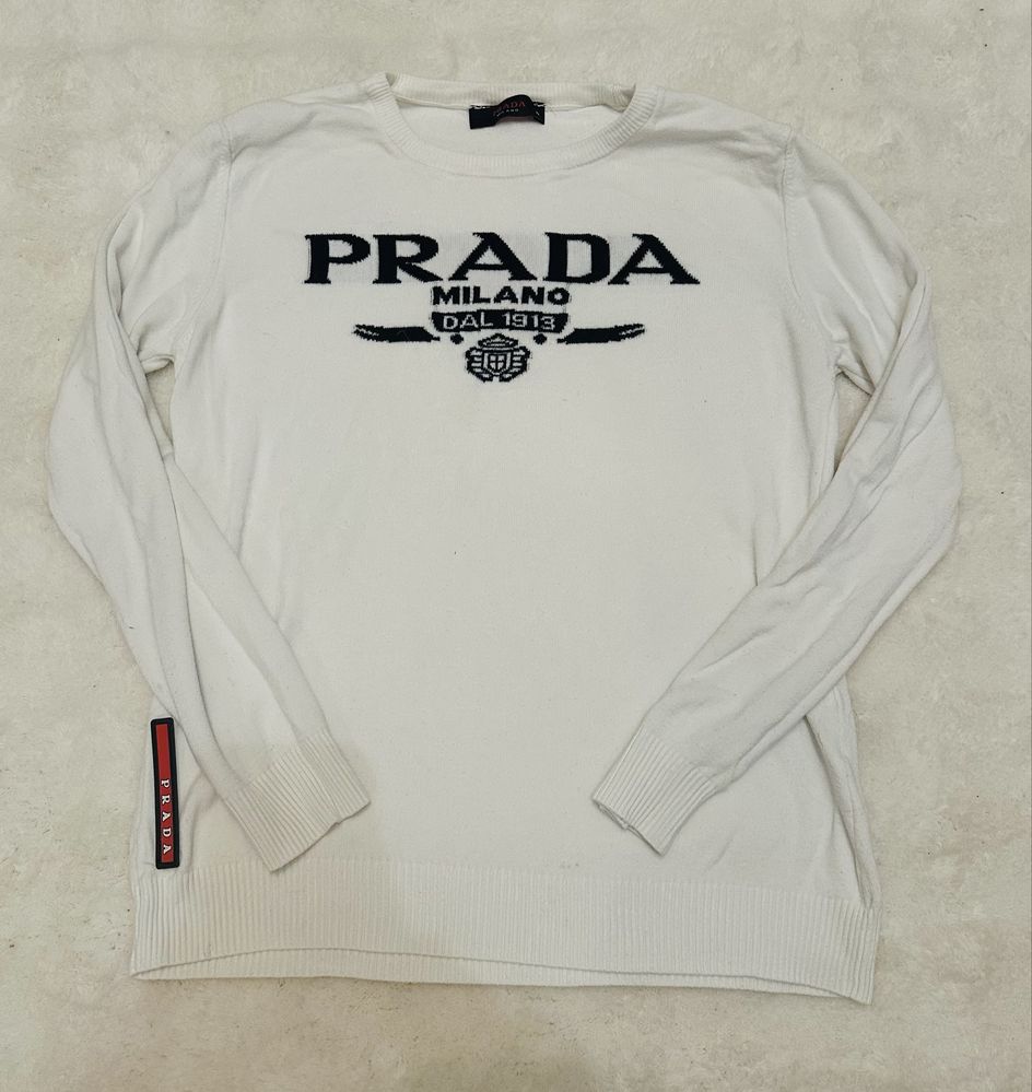 Sweterek Prada M