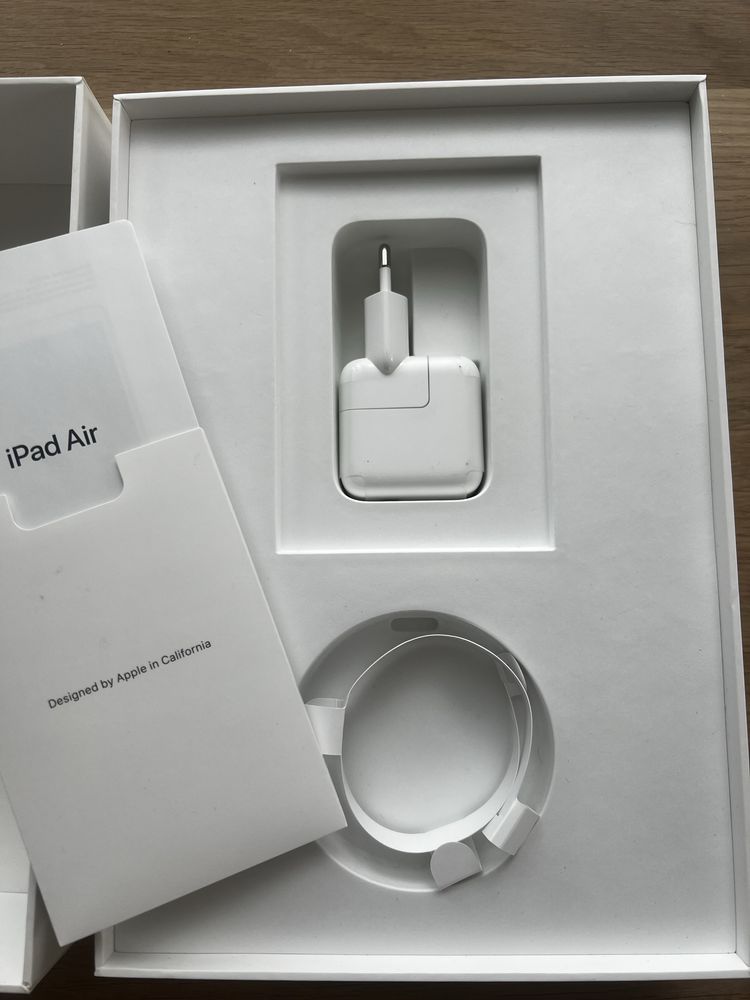 Apple iPad Air 3 Generacji, Wi-Fi 64GB  White
