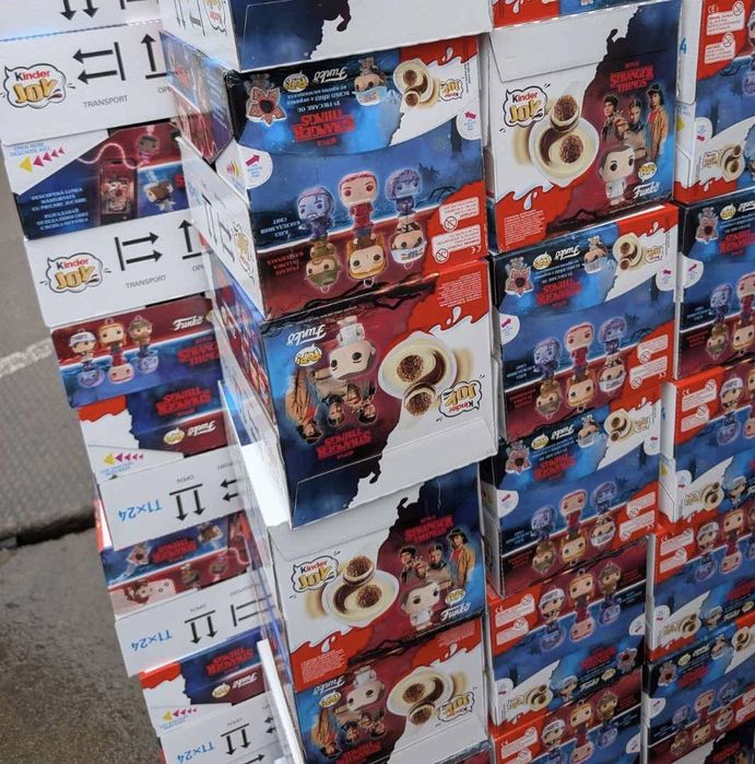 24 шт коробка kinder joy stranger things дивнi дива