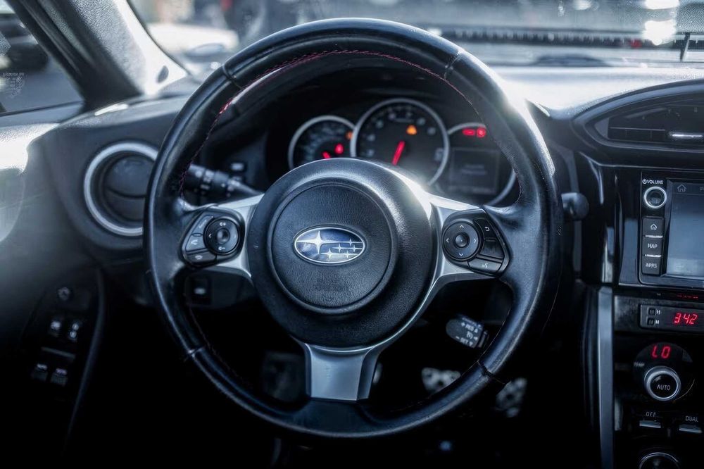 Subaru BRZ      2019