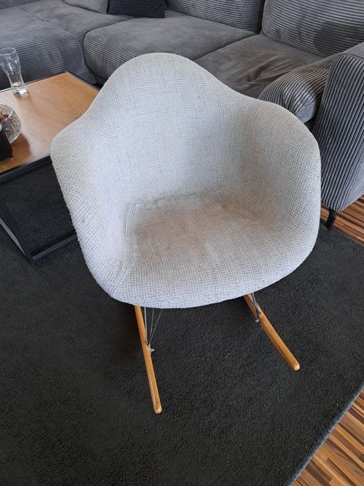 Fotel krzesło szare bujane