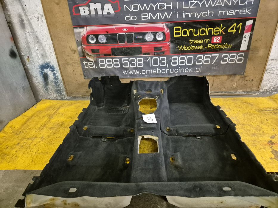 BMW E46 Sedan Kombi Dywan Czarny Mpakiet Wykładzina Komplet Części BMA