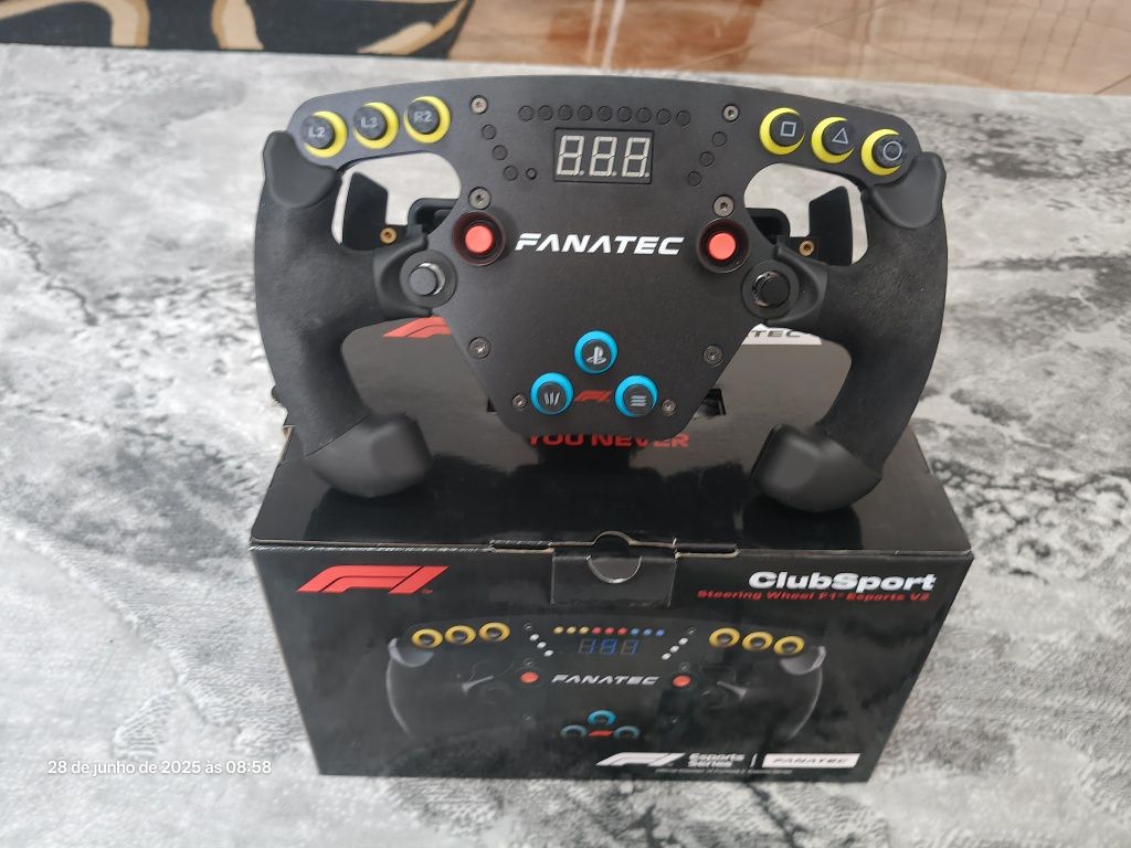 Fanatec F1 Esports V2 com QR2