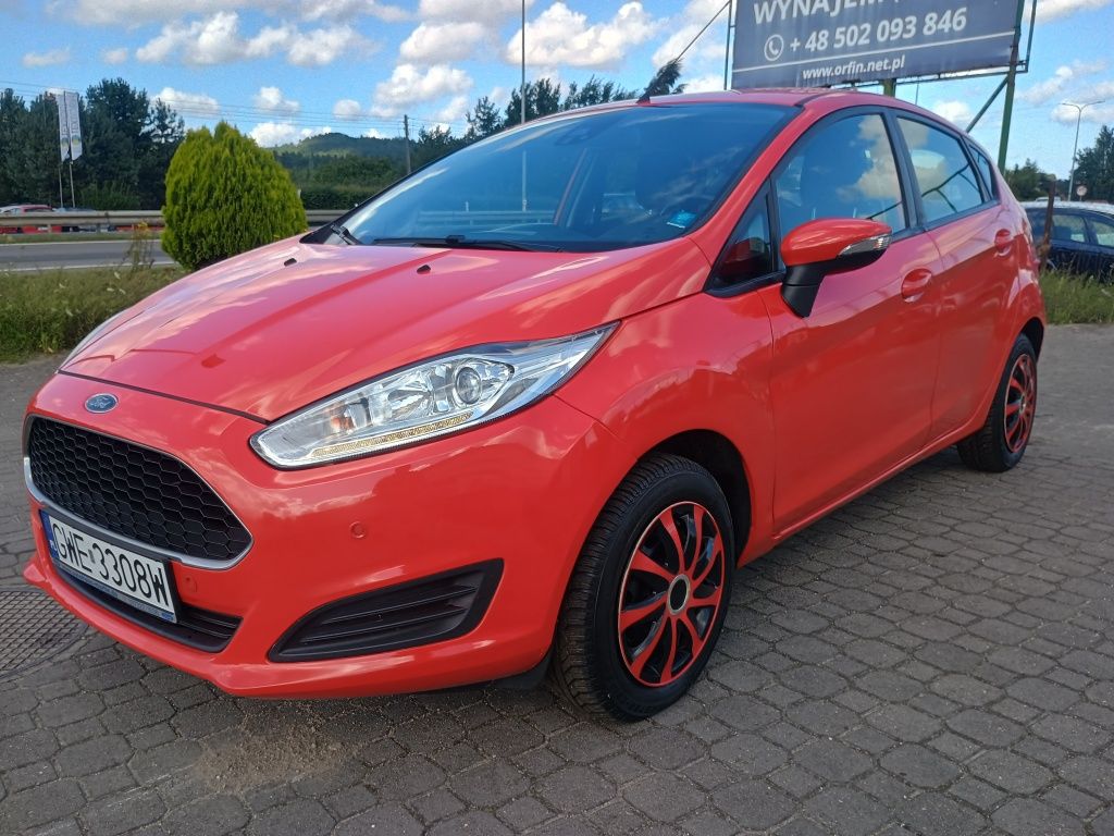 Ford Fiesta lift 2016 98t.km klima , park pilot , LED