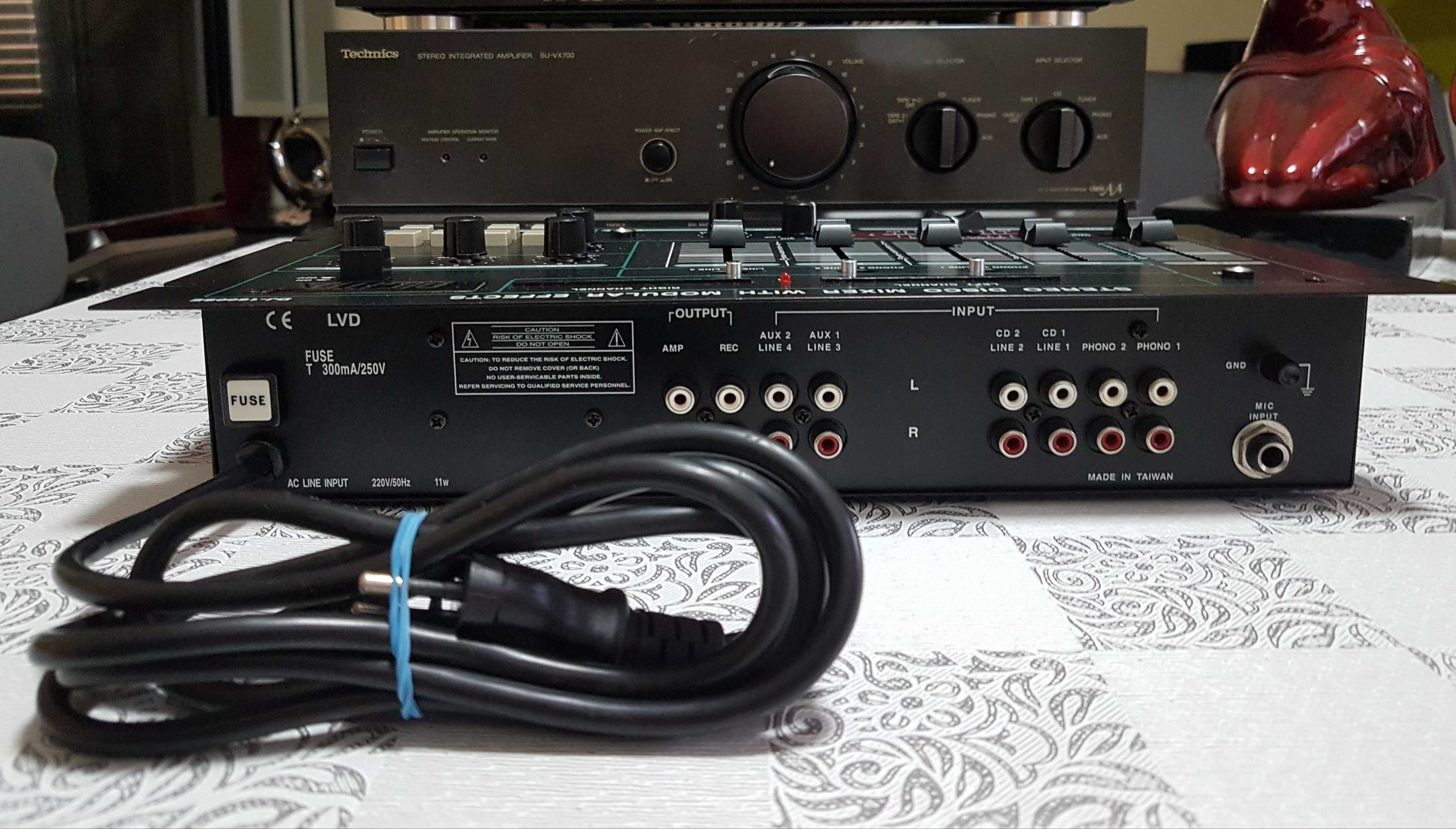 Mesa de Mistura Mixer With Digital DJ-1600 SE