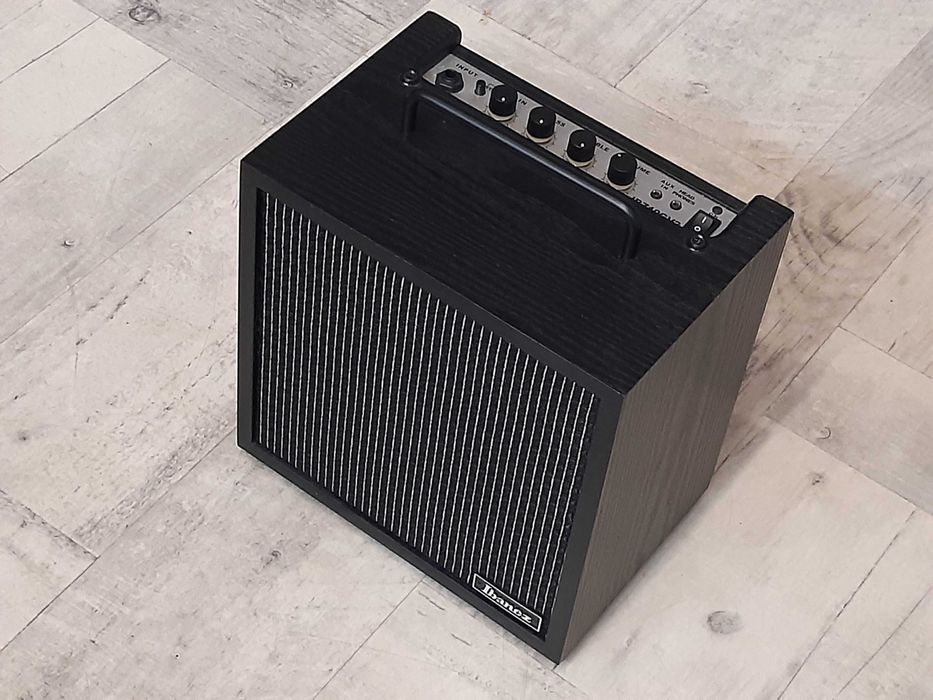 Wzmacniacz Gitarowy Ibanez IBZ10GV2 - combo - wysyłka lub dodam Gratis