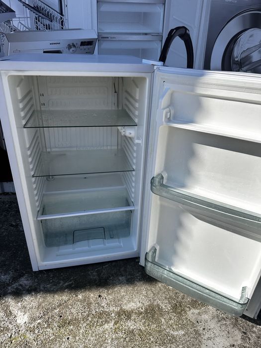 Холодильник студентський