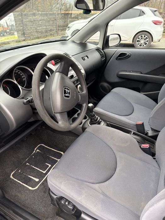 Honda Jazz 1,2 benzyna rok 2005