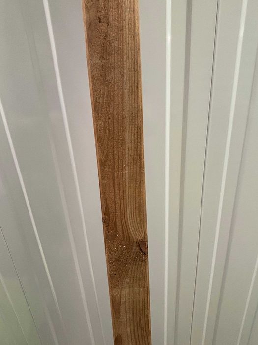 Poste Quadrado em Madeira de Pinho Impregnada