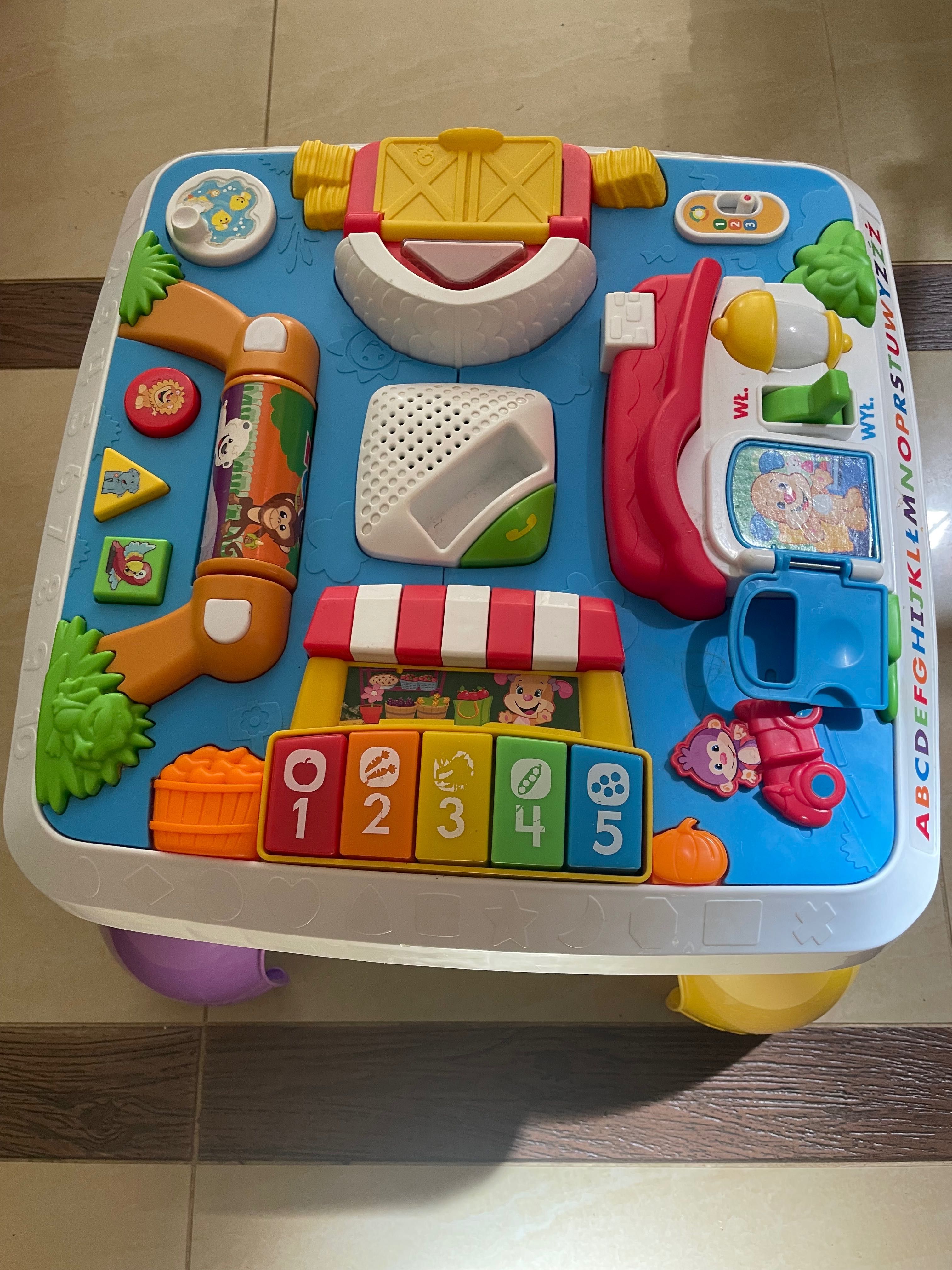 Stolik edukacyjny Fisher price