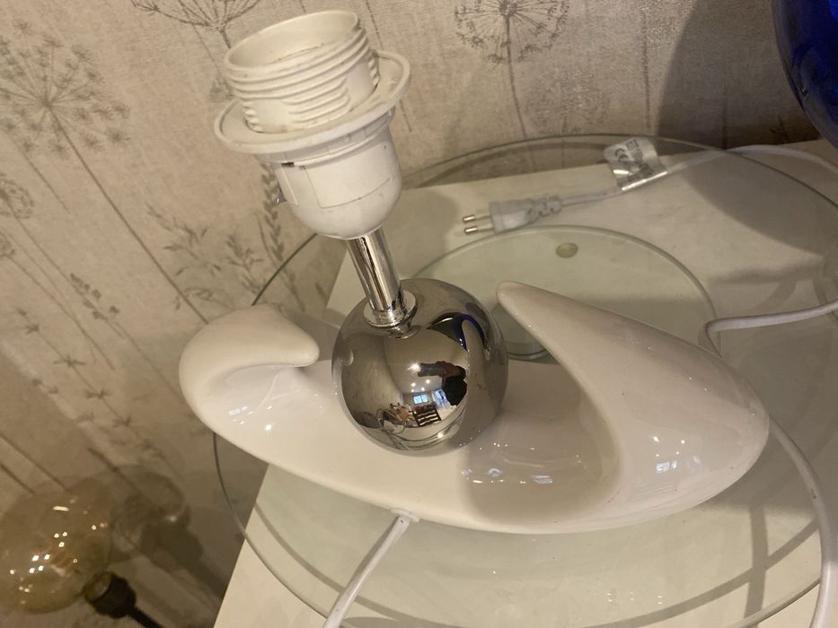 Lampka stołowa porcelanowa GILDE