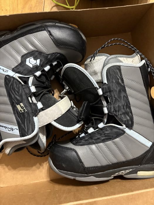 Buty snowboard Nortwave devine 240 cm