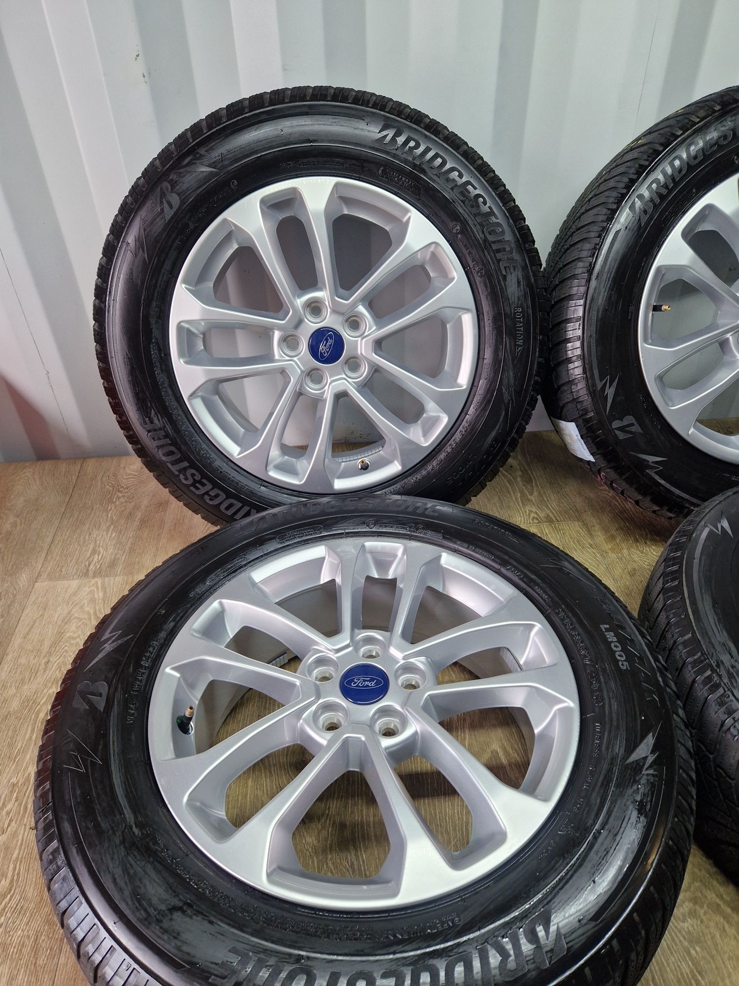Koła 17 ford kuga escape 5x108 7j et50 os 63.4