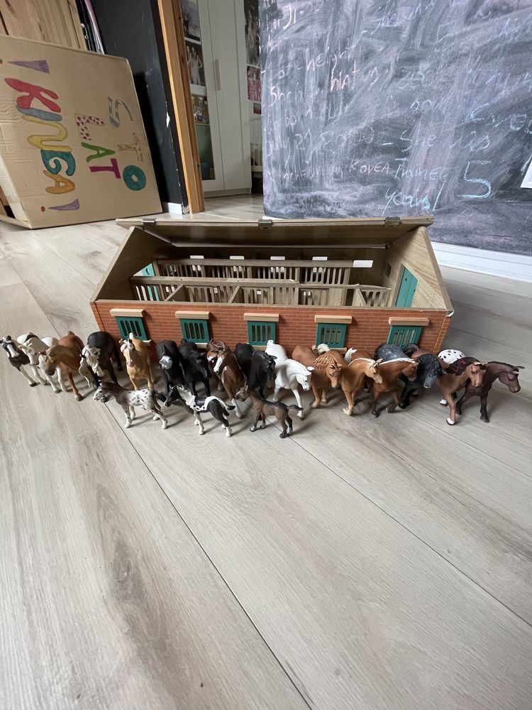 Konie Schleich 24 sztuki