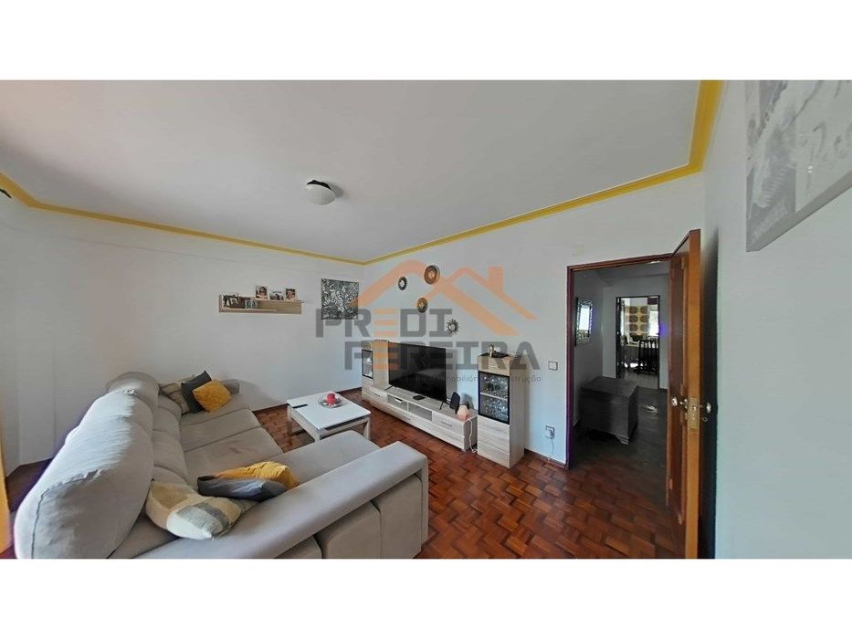 Apartamento T3 na Damaia - Oportunidade Imperdível!