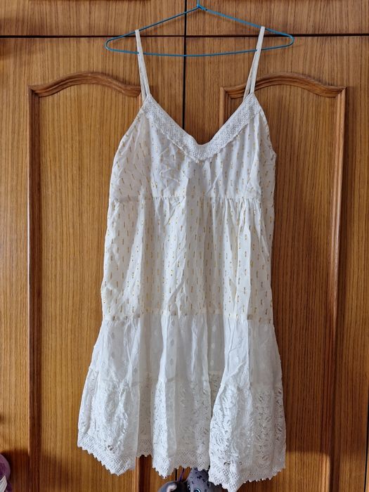Vestido Branco com detalhes Dourados T: XL Natura