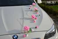 Piękna biało-różowa delikatna ozdoba na samochód do ślubu 267