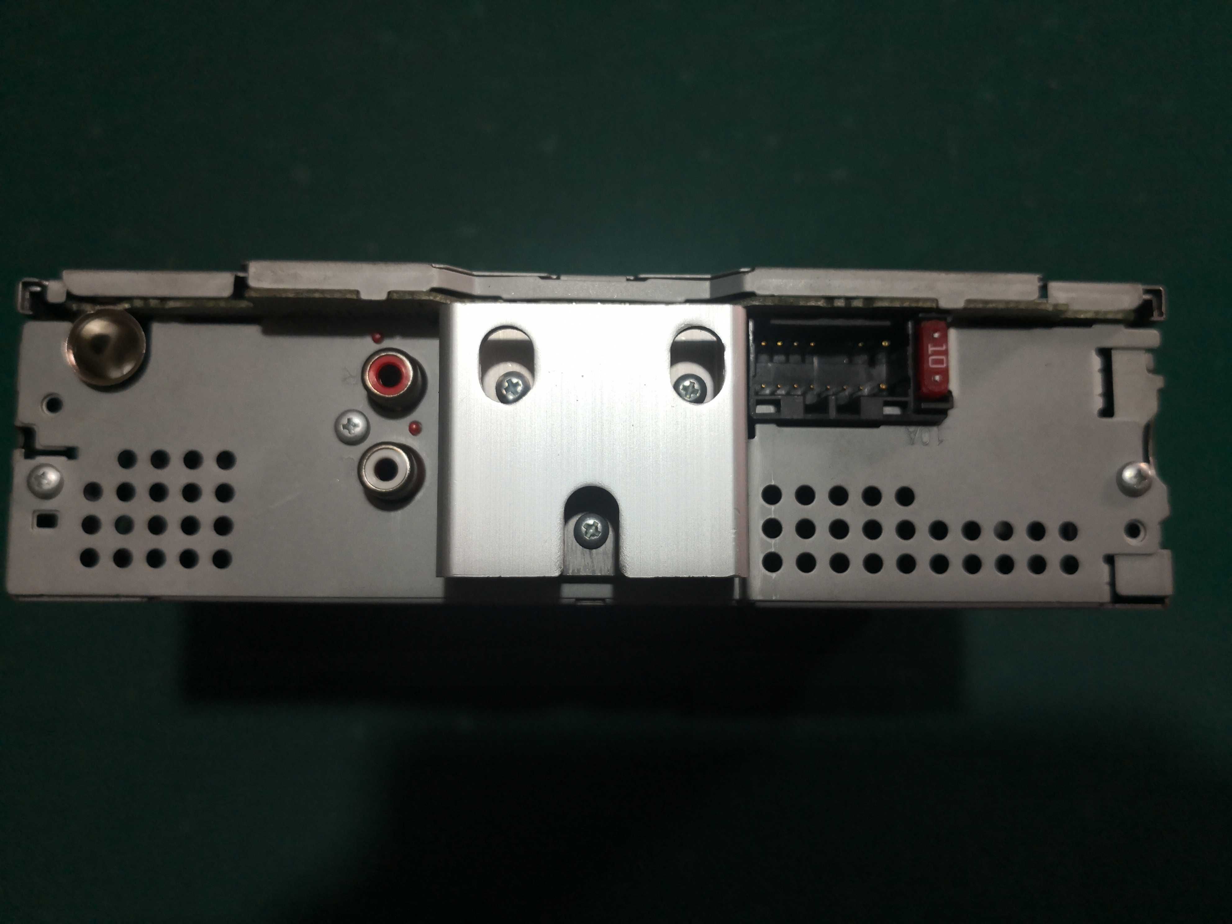 Auto-rádio Pionner com USB