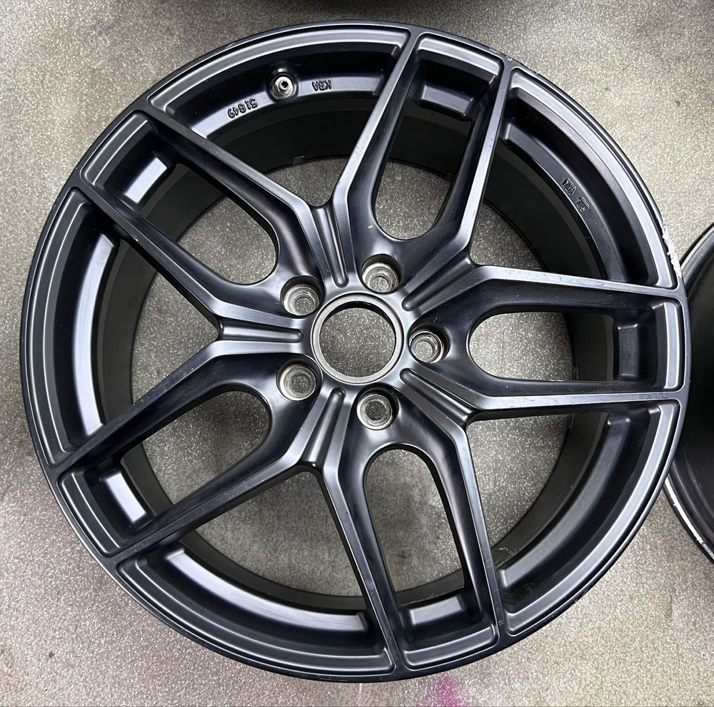 Диски R18 5 112 et45 J8 VW audi seat mercedes чорні