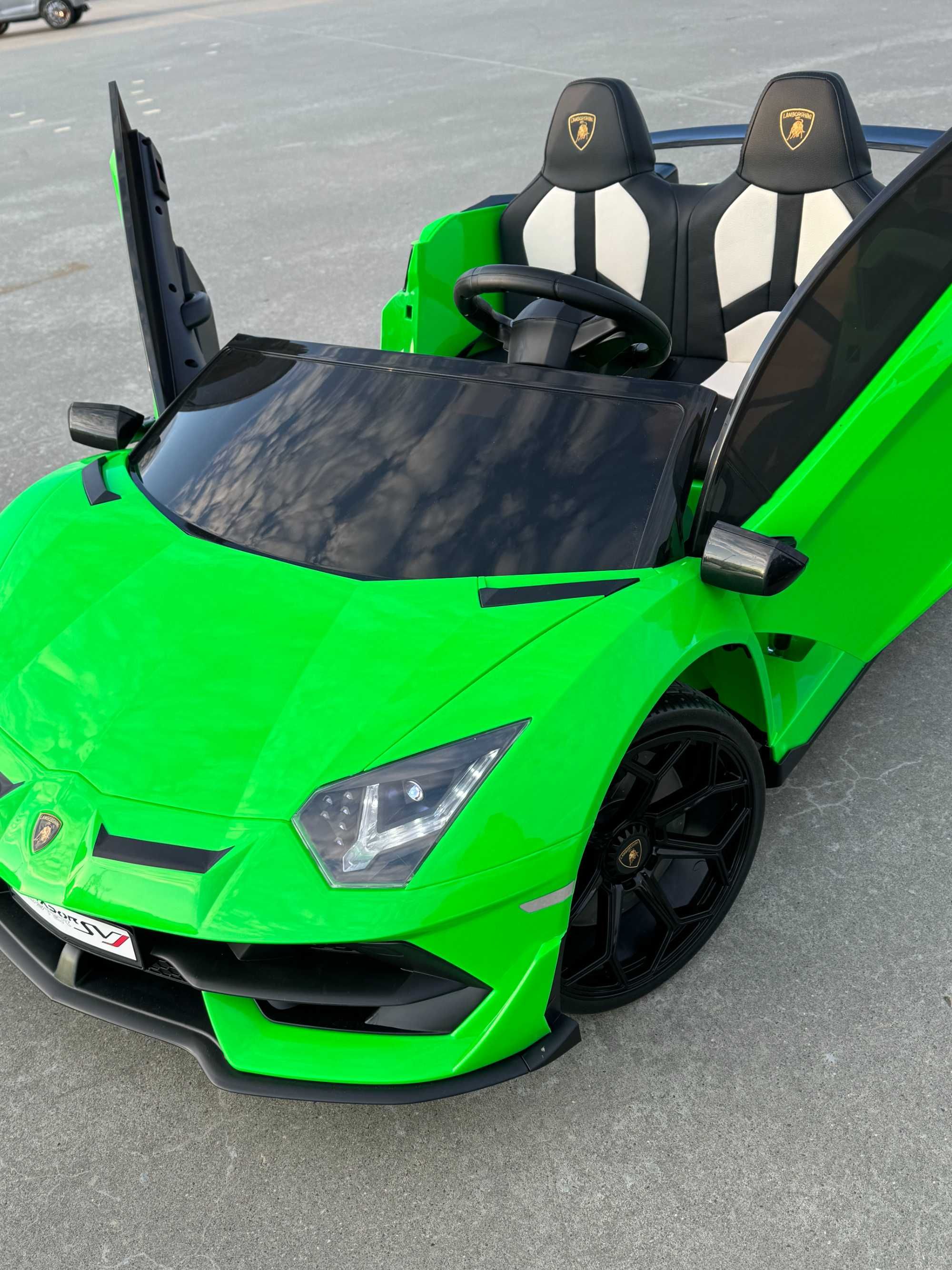 Autko DRIFT LAMBO SVJ SX2028 dla dzieci samochód 24V 2x200W